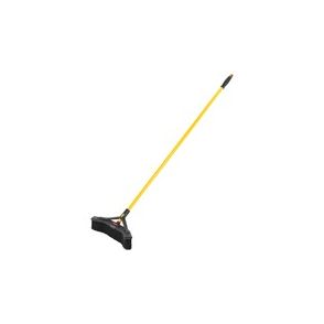 Rubbermaid Commercial Maximizer Push-To-Center 18" Broom